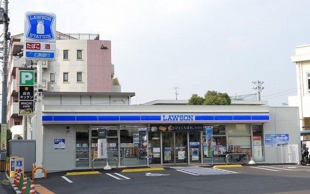 ローソン　広島東本浦町店まで70m