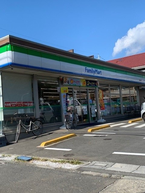 ファミリーマート青梅新町５丁目まで270m