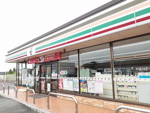 セブンイレブン亀山管内町店まで2100m