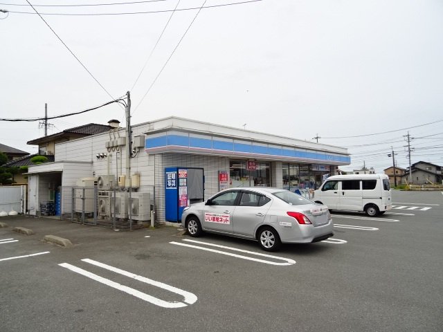 ローソン津伊倉津店まで900m