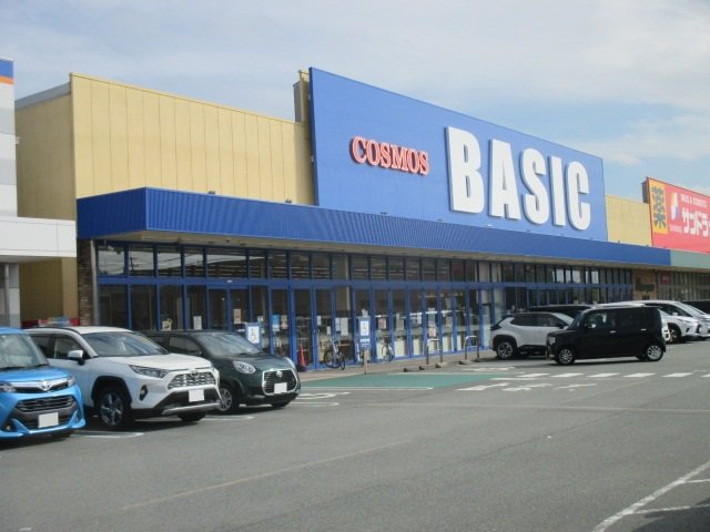 ベーシック島崎店まで300m