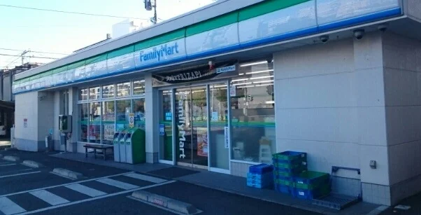 ファミリーマート甲府丸の内店まで350m