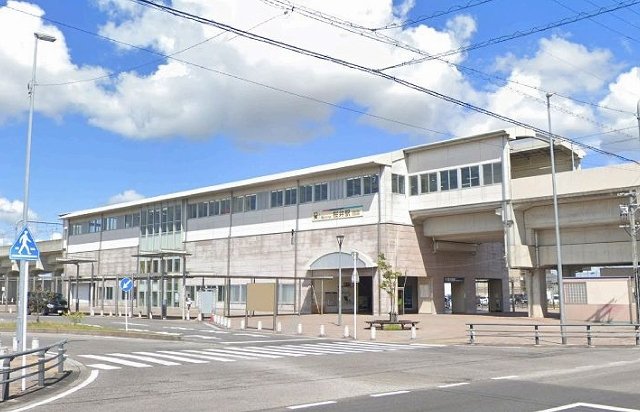 名鉄桜井駅まで3100m