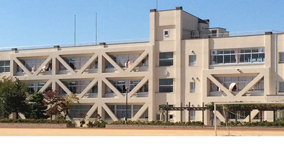 蝶屋小学校まで600m