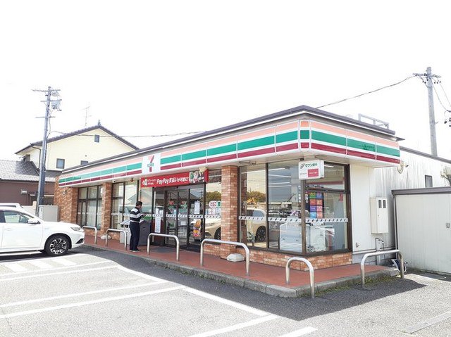 セブンイレブン　下小針天神１店まで160m