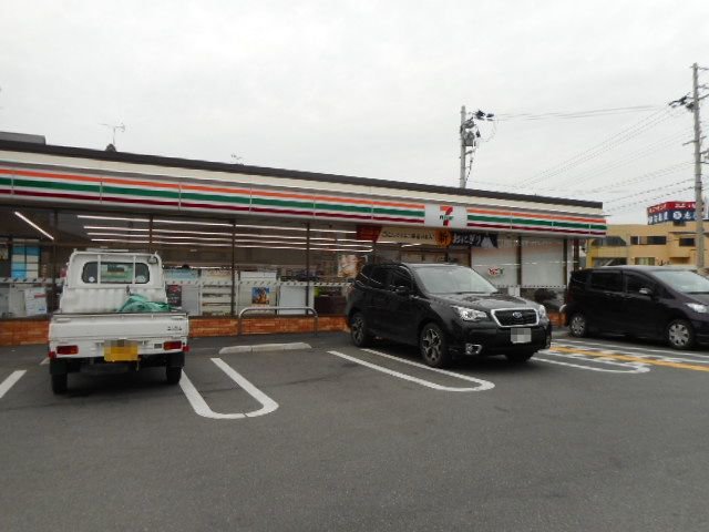 セブンイレブン様まで30m