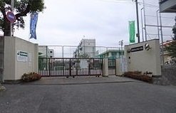 戸坂小学校まで1100m