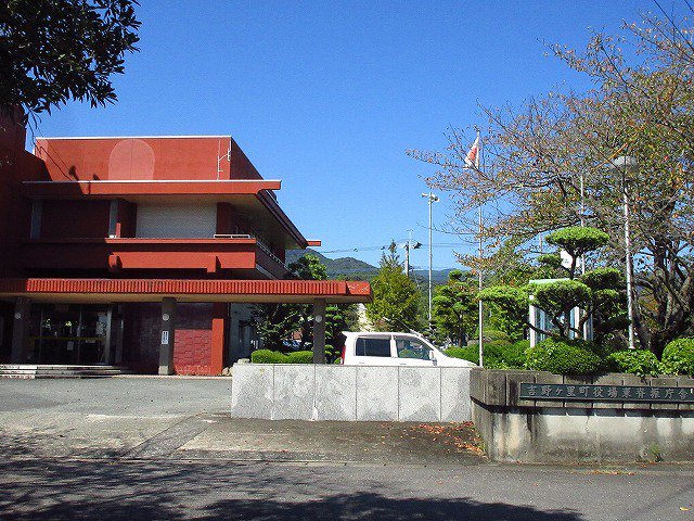 吉野ヶ里町役場　東背振庁舎まで1900m