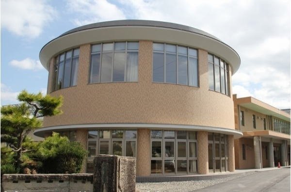 鯖江市豊小学校まで750m