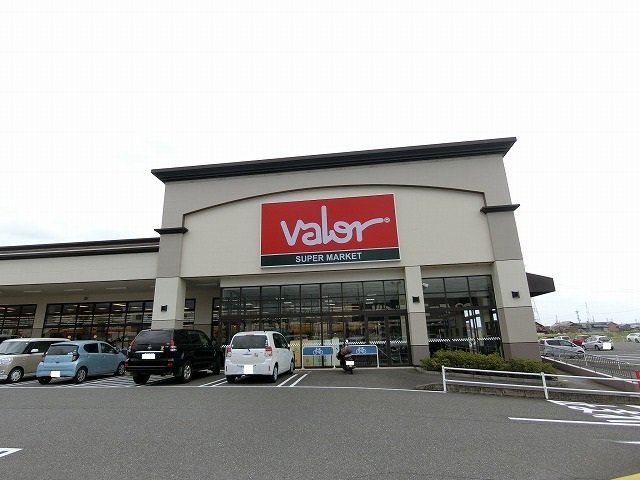 バロー赤坂店まで1300m