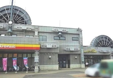 コーチャンフォーまで800m