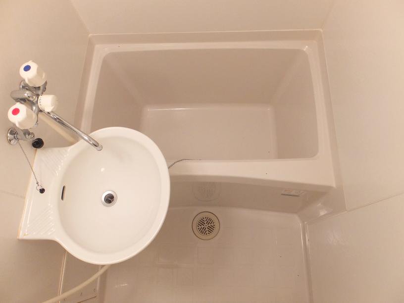 浴室乾燥機付きなので雨の日の洗濯物も安心