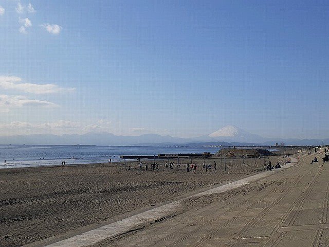 辻堂海水浴場まで1100m