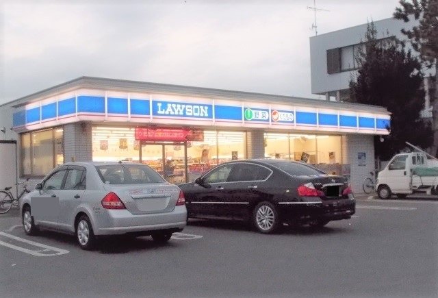 ローソン扇町３丁目店まで400m