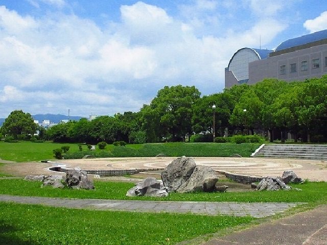 佐賀市立図書館まで650m