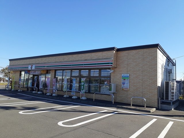 セブンイレブン宮前町店まで341m
