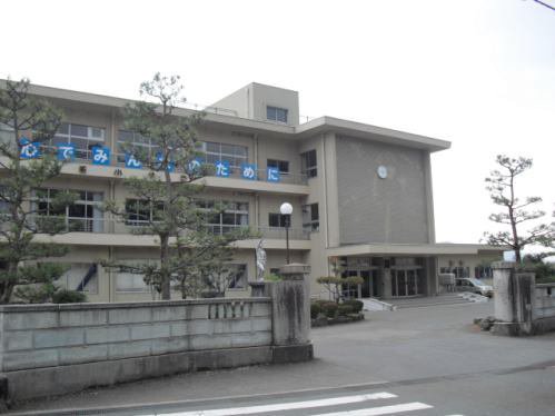 神明小学校まで400m