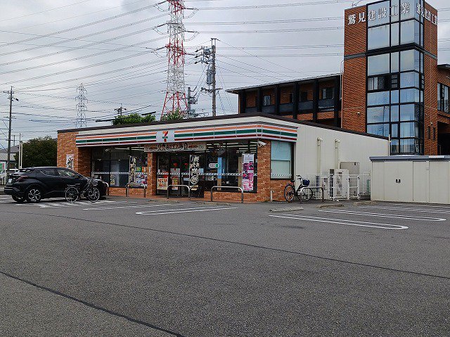 セブンイレブン北方町小柳店まで600m