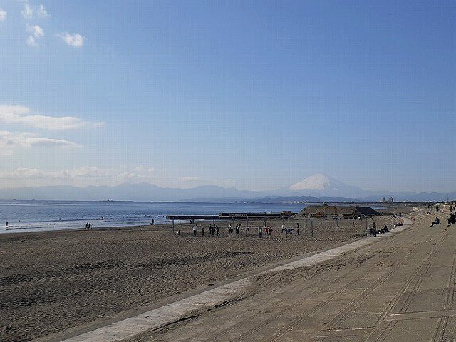 鵠沼海岸まで2100m