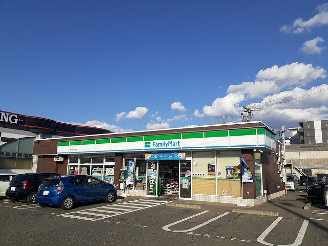 ファミリーマート塩尻緑ヶ丘南店まで550m