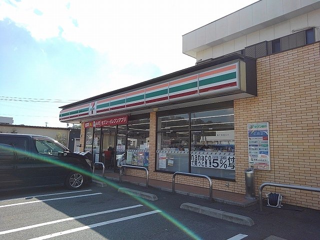 セブンイレブン尾道美ノ郷三成店まで1400m