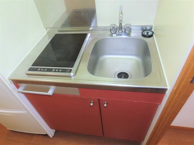 2口の電気コンロまたはIHコンロとなります