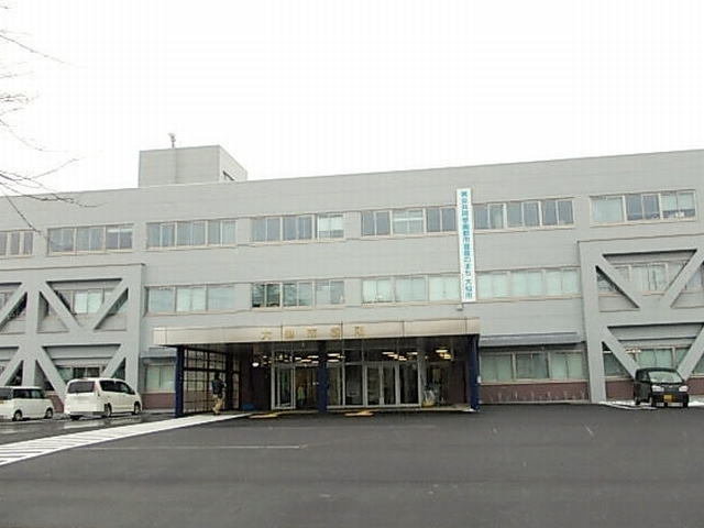 大仙市役所まで1600m