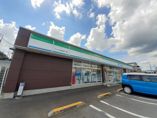 ファミリーマートまで500m