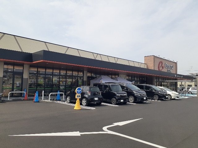 遠鉄ストア袋井久能店まで140m
