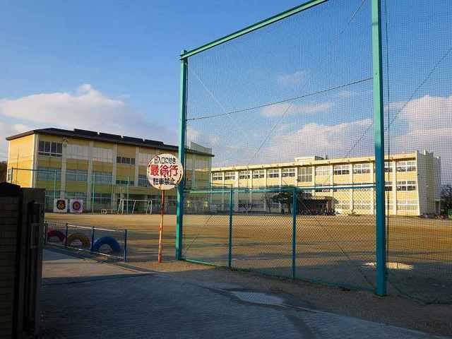 大矢知興譲小学校まで350m