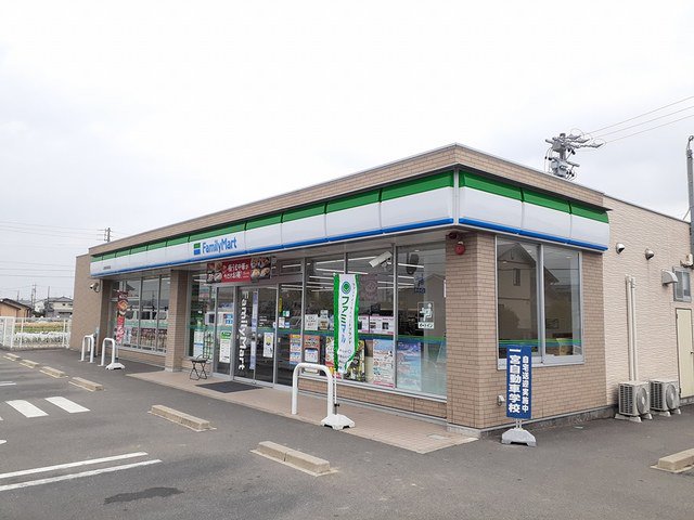 ファミリーマート　後飛保西店まで260m