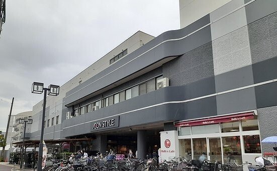 イオンスタイル新茨木店様まで650m