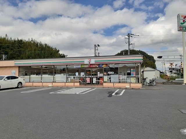 セブンイレブン取手井野１丁目店まで860m