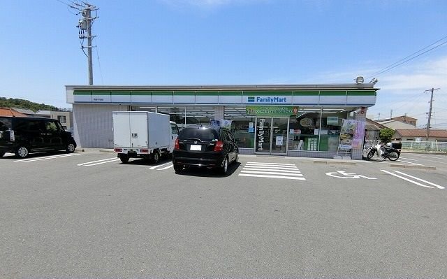 ファミリーマート鈴鹿千代崎店まで1100m