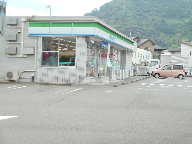 ファミリーマート丸子６丁目店まで350m