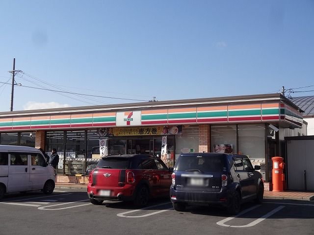 セブンイレブン　諏訪武津店まで300m