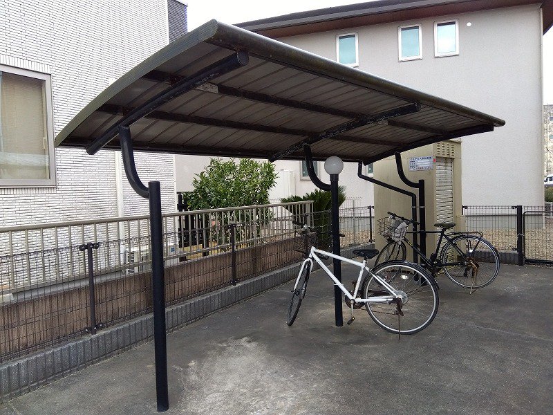 駐輪場完備