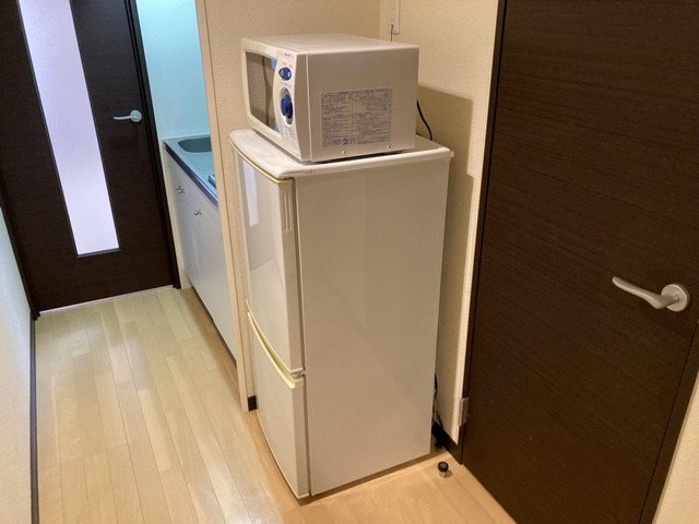 電子レンジ、冷蔵庫
