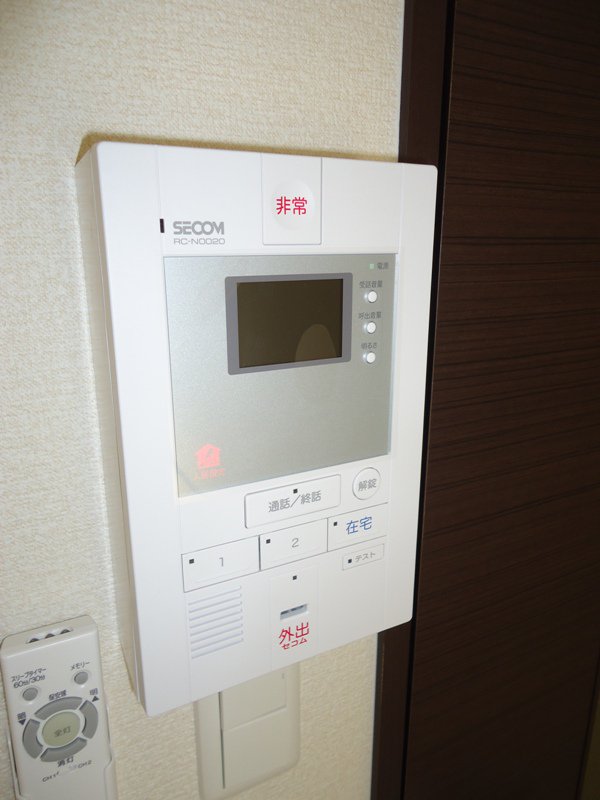 セコムセキュリティもあり安心です・防犯カメラ設置（屋外）