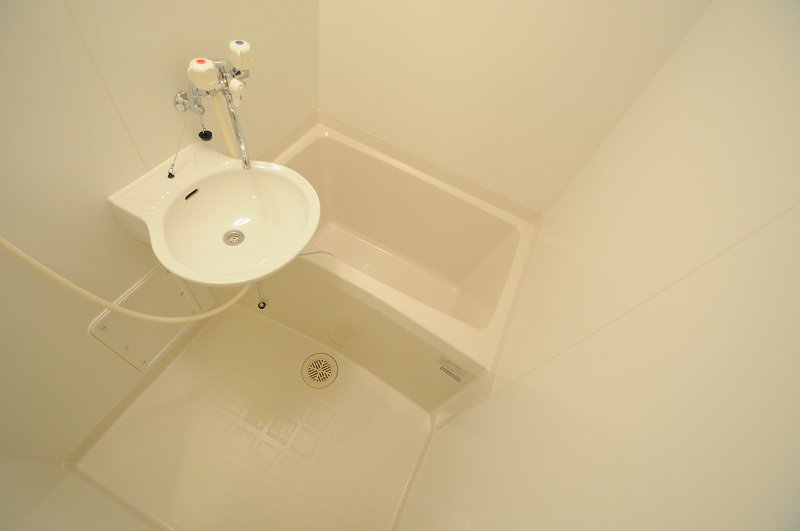 「同タイプの部屋の写真です」「現況優先」