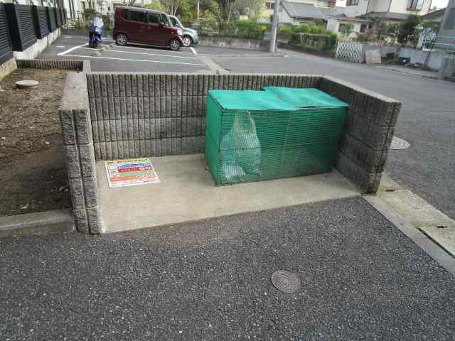 ゴミ捨て場