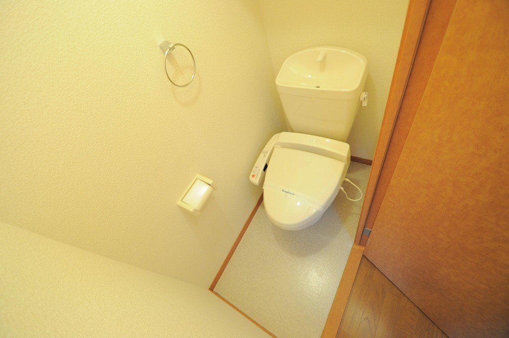 同タイプ部屋の写真となり設備等は現況と異なる場合があります。