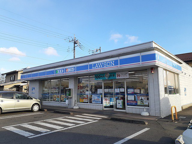 ローソン那須塩原駅東店まで360m