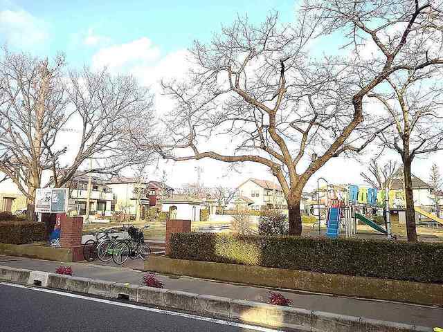 稲荷下根公園まで110m