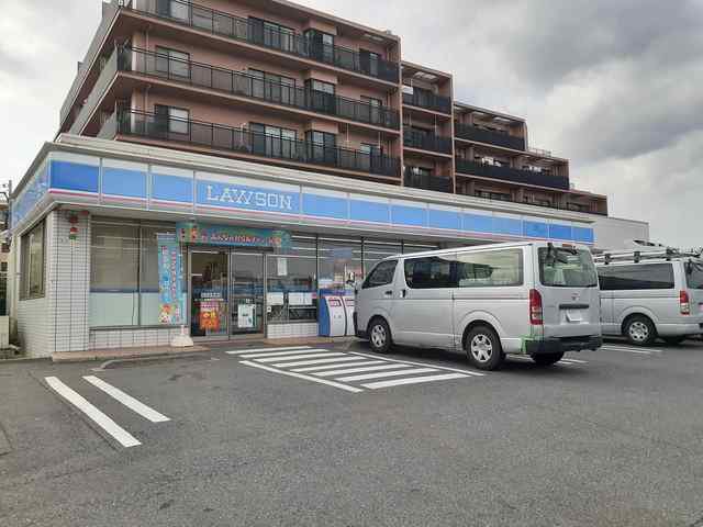 ローソン船橋西船六丁目店まで795m