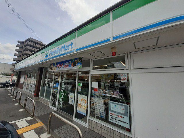 ファミリーマート 西院清水町店まで350m