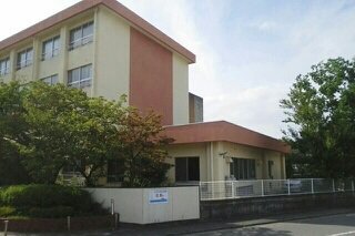 浜宮小学校様まで900m