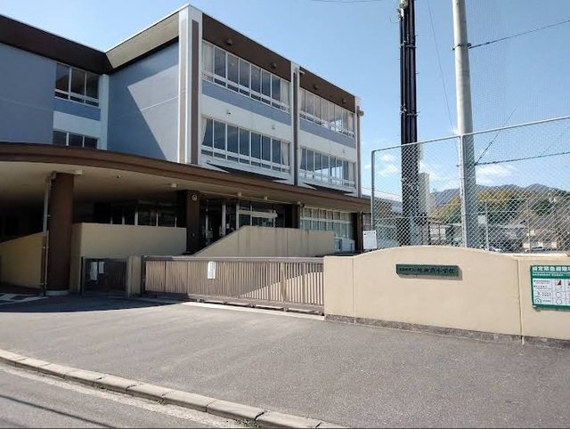 地御前小学校まで350m
