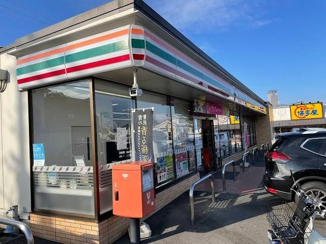セブンイレブン地御前北3丁目店まで550m