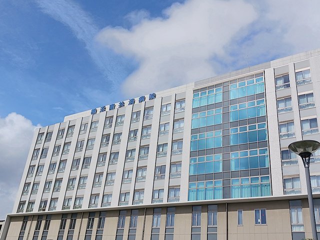 横浜南共済病院まで675m